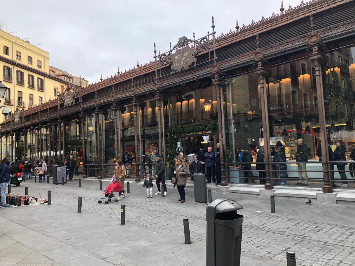 Apartment Mayor Calle: Historic Centro Near Plaza Mayor Madrid