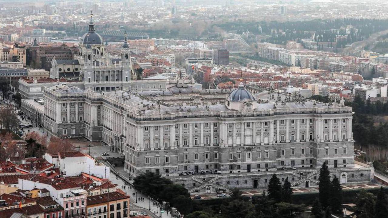 Mayor Calle: Historic Centro Near Plaza Mayor Apartment Madrid